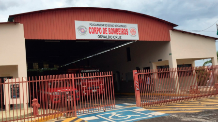 Corpo de Bombeiros de Osvaldo Cruz atende mais uma ocorrÃªncia de fogo em mata 