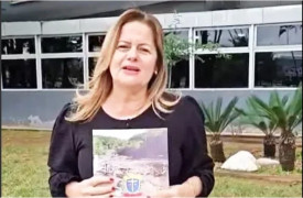 SALMOURÃO: Prefeita participa de mais uma reuniÃ£o no DER para a pavimentaÃ§Ã£o da estrada de SalmourÃ£o Ã  LucÃ©lia