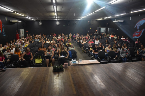 Formação para as empreendedoras trata sobre como ser uma microempreendedora individual