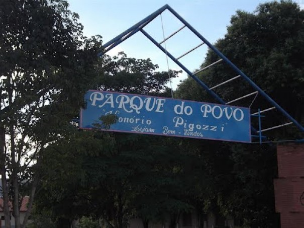 Polcia Militar de Osvaldo Cruz prende homem com tijolo de maconha no Parque do Povo