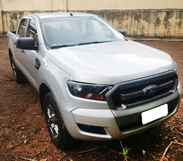 Pol�cia Rodovi�ria apreende caminhonete produto de estelionato