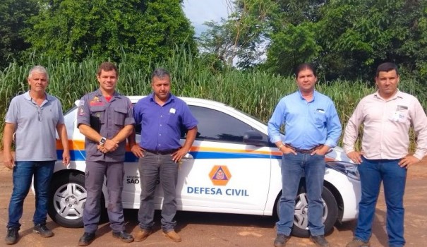 Defesa Civil realiza vistoria na Ponte sobre o Crrego Barreira em Salmouro