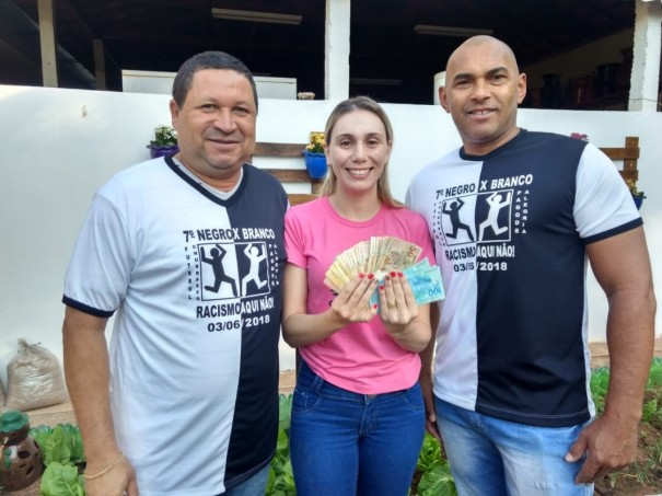 Organizadores do evento esportivo Negro x Branco entregam doao a entidades de OC