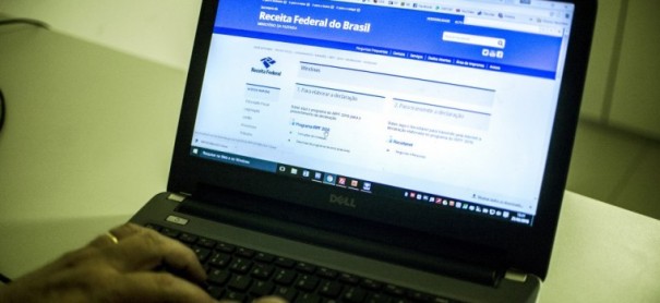 Mais de 3,3 milh�es de contribuintes recebem nesta segunda a restitui��o do IR