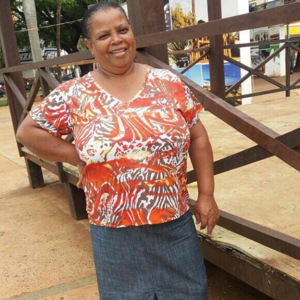 Mulher procura irmos 'desaparecidos' em Osvaldo Cruz