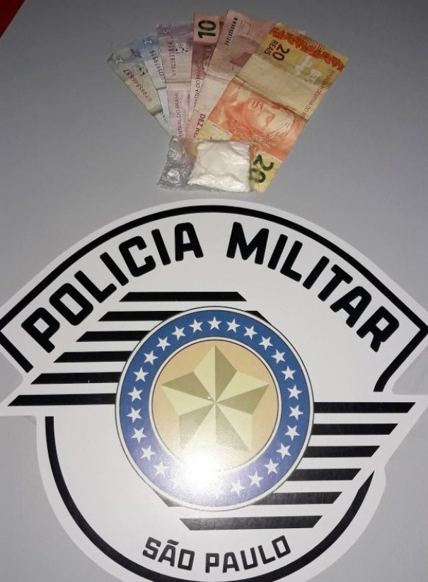 Polcia Militar de OC registra ocorrncia por porte de entorpecente na Vila Esperana
