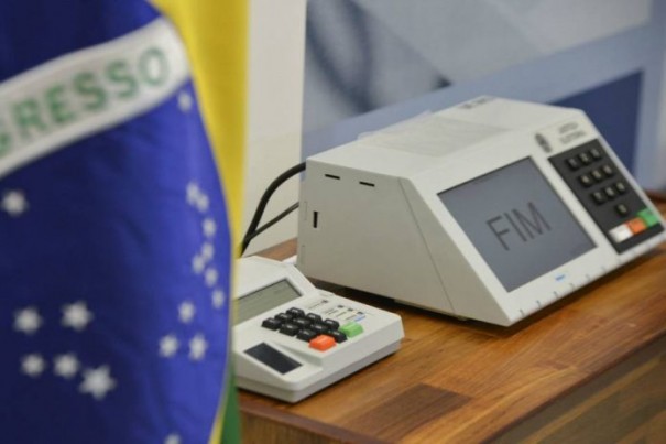Por 8 a 2, STF derruba voto impresso nas eleies de 2018