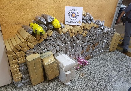 Homem é preso com carga de mais de 419 quilos de maconha em Presidente Epitácio