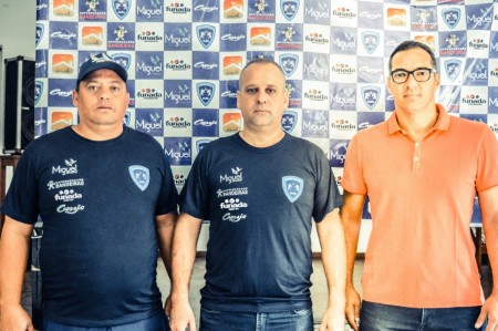 Rogério Delgado volta ao comando do Azulão na manhã desta terça-feira (15)