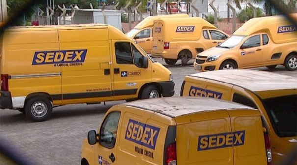 Protestos de caminhoneiros afetam entregas dos Correios e suspendem postagens de Sedex