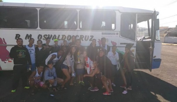 Osvaldo Cruz consegue marca histrica na Liga Regional de Atletismo