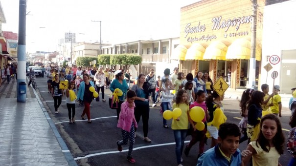 Caminhada do Maio Amarelo e Moto Rock agitam o final de semana na cidade