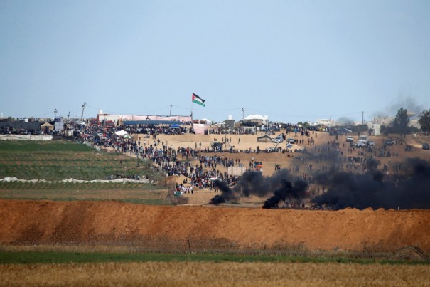 Fronteira entre Gaza e Israel tem confronto horas antes da inaugurao da embaixada dos EUA em Jerusalm