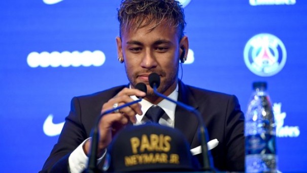 Nunca fui movido por dinheiro. Vim pelo desafio, diz Neymar