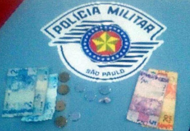 Polcia Militar de Parapu apreende menor com crack e dinheiro de origem ilcita
