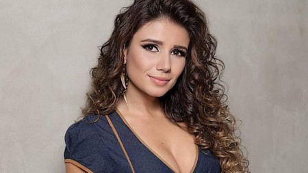 Cantora Paula Fernandes é ofendida e caso vai parar na polícia em OC