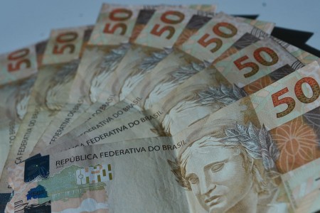 Arrecadação da União chega a R$ 131,880 bilhões em outubro