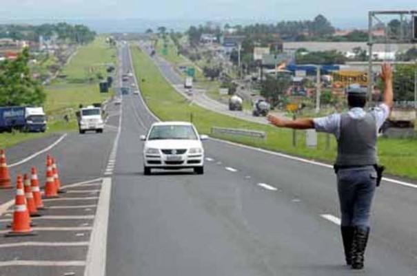 Balan�o da 'Opera��o Rep�blica 2018' nas rodovias paulistas tem aumento de acidentes com v�timas