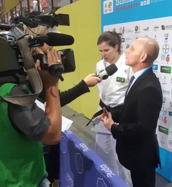 Tupense Alana Maldonado faz histria e garante primeiro Ouro do Brasil em Mundial Paralmpico