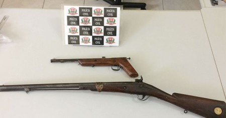 Mulheres de presos usam papel higiênico para tentar introduzir droga sintética em presídios