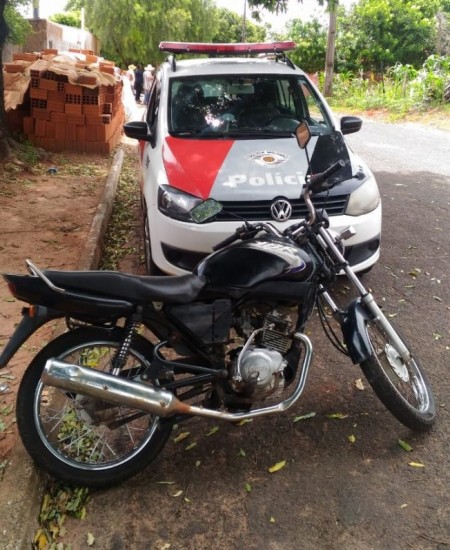 Polícia Militar de Adamantina recupera moto que havia sido furtada no centro da cidade