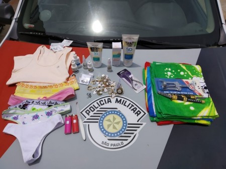 Polícia Militar de Osvaldo Cruz prende mulher por prática furtos no comércio da cidade