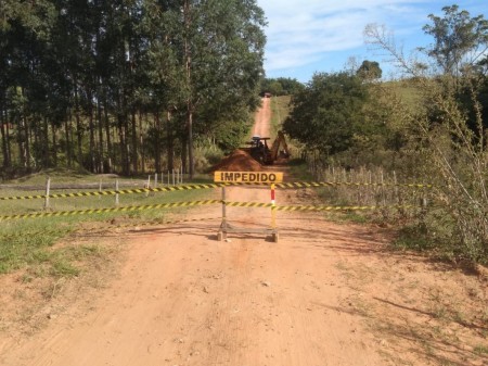 Prefeitura de OC interrompe tráfego na Estrada do Perdido ao Bairro Valesburgo para reforma de ponte