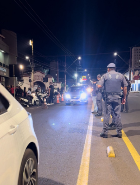 OperaÃ§Ã£o DireÃ§Ã£o Segura reforÃ§a fiscalizaÃ§Ã£o e flagra motoristas alcoolizados em TupÃ£