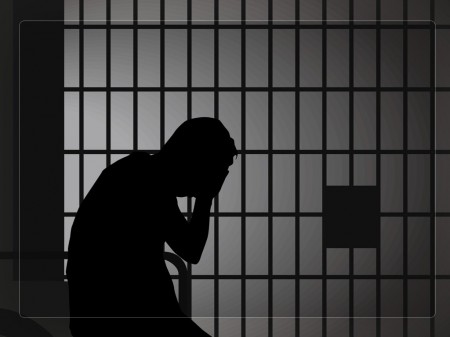 Rapaz é preso por agredir esposa em OC