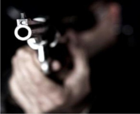 Homem Ã© morto a tiros na porta de casa em Birigui