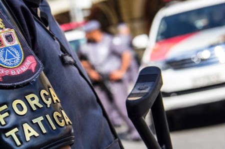 Força Tática da PM de Tupã apreende porções de maconha após menor ser detido