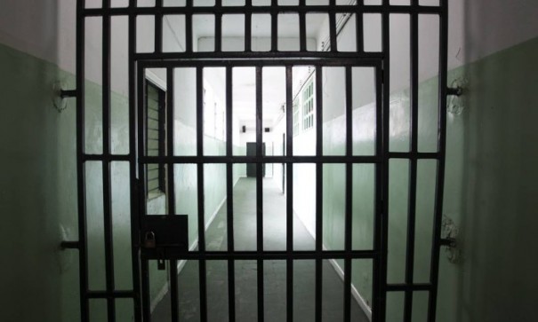 Visitantes so detidas portando drogas e objetos ilcitos em presdios da regio neste final de semana