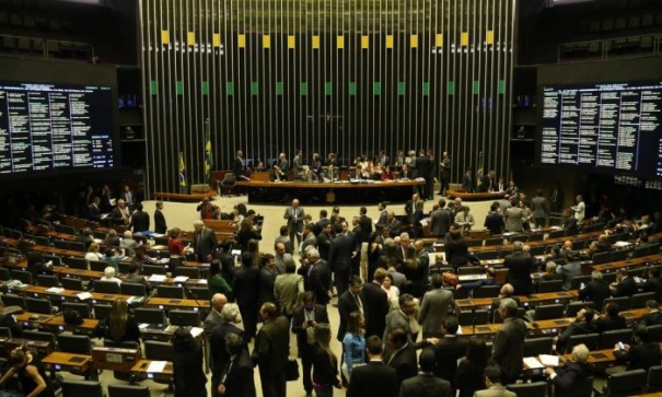 Cmara adia votao da reforma para a prxima tera-feira