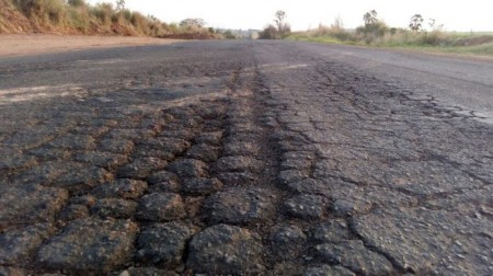 Vereadores de Adamantina e Valparaíso cobram melhorias na rodovia Plácido Rocha