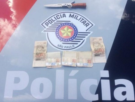 Vestido de mulher e armado com canivete, indivíduo comete roubo e é preso pela Polícia Militar 