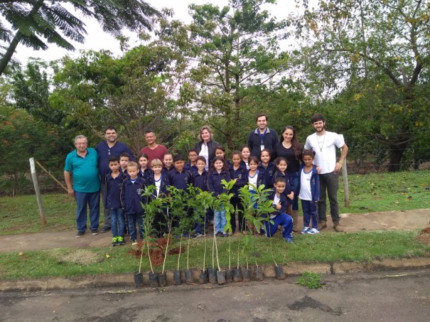Secretaria de Agricultura e Meio Ambiente de OC inicia Projeto de Floresta Urbana 