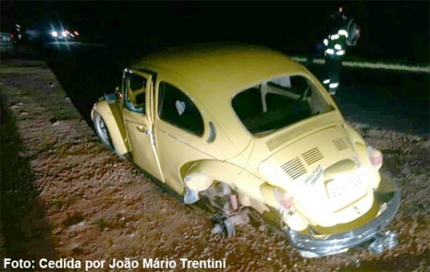 Tr�s pessoas ficam feridas em acidente entre dois carros na rodovia Bastos - Iacri