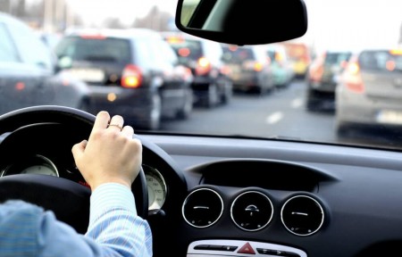 Brasil reduz mortes no trânsito, mas está longe da meta para 2020