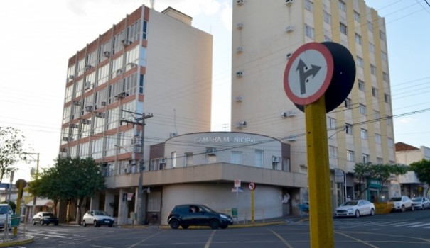 Deciso do TJ/SP determina que Prefeitura de Adamantina extinga mais 33 cargos em comisso