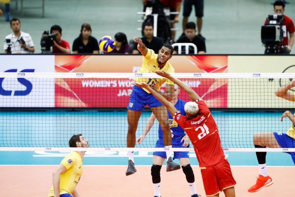 Brasil se impe, bate Frana por 3 a 0 e comea bem a Copa dos Campees