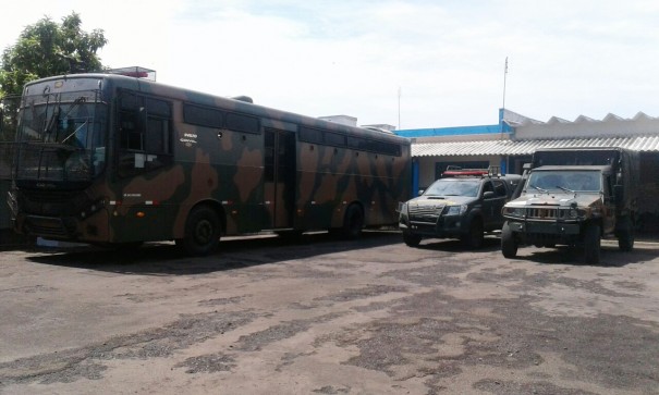 Polcia do Exrcito realiza operao na Rodovia Assis Chateubriand e monta base em Osvaldo Cruz