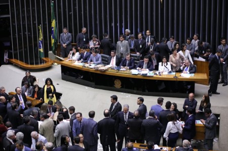 Câmara rejeita denúncia contra Michel Temer