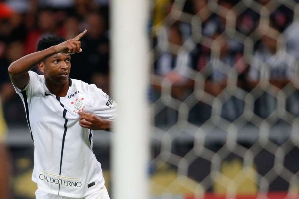 Corinthians bate Atltico e faz melhor 1 turno da histria 	